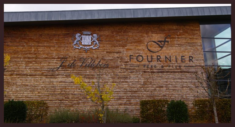 La Façade du Domaine Fournier Père & Fils à Verdigny (Cher). Photo © Pierre d'Ornano / Aeternus.fr