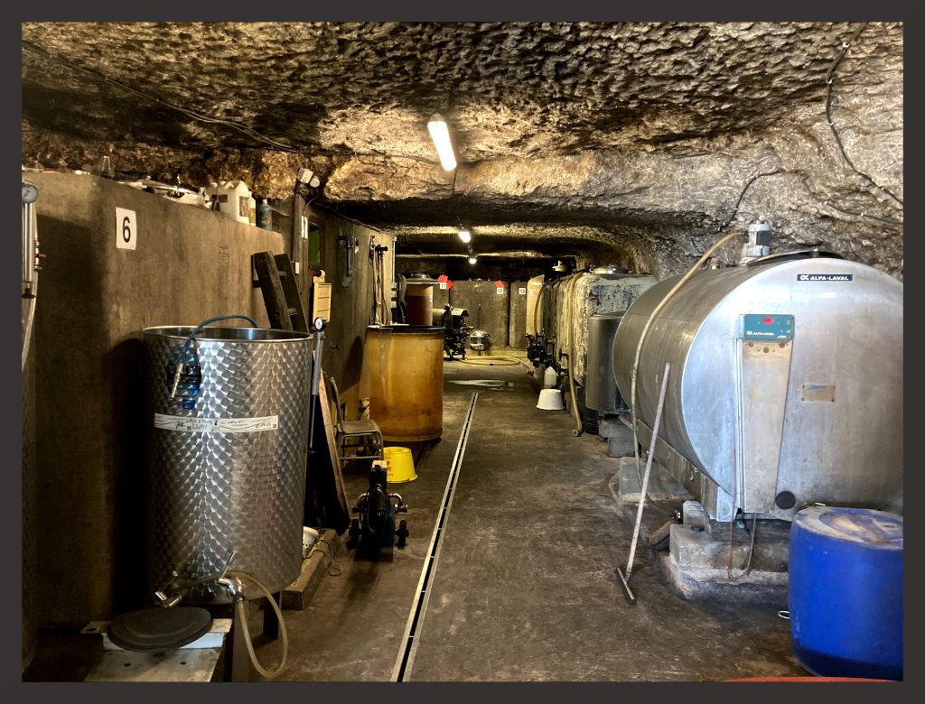 Le cuvier de la cave Jumert, creusé dans la roche. Photo © Pierre d'Ornano/Aeternus.fr