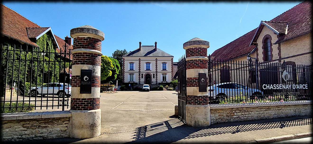 Le siège de la Maison de champagne Chassenay d'Arce, à Ville-sur-Arce © Pierre d'Ornano / Aeternus.fr