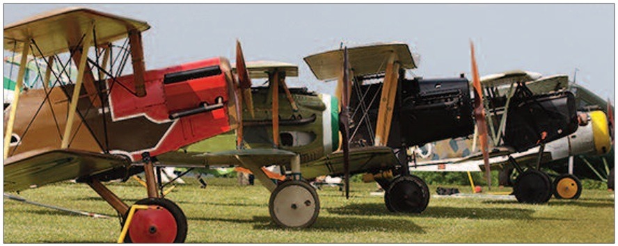 Photo © Amicale Jean-Baptiste Salis – Aérodrome de La Ferté-Alais – 91590 Cerny