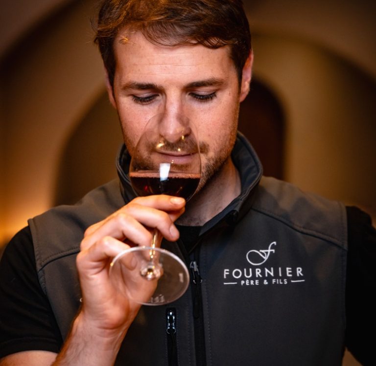 Damien Laurent, œnologue et responsable qualité et de cave du Domaine Fournier Père & Fils. Photo © DR
