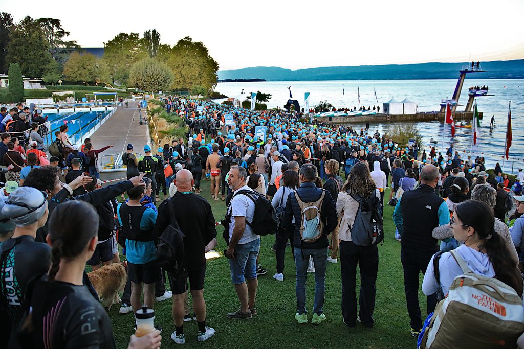 Sur les bords du lac Léman, avant le départ du format Olympique du Triathlon d'Evian-les-Bains 2026, le dimanche 13 septembre. Photo Pierre d'Ornano | Aeternus.fr